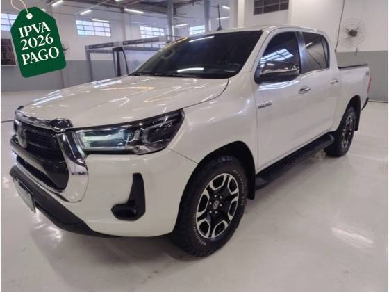 TOYOTA HILUX 2.8 D-4D TURBO DIESEL CD SRX 4X4 AUTOMÁTICO